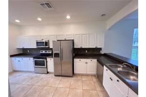 2813 EAGLE CLAW COURT, KISSIMMEE, FL 34746 Sold 10/11/23