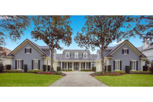 8913 SOUTHERN BREEZE DRIVE, ORLANDO, FL 32836 Sold 02/24/23