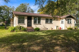 807 LAKE DRIVE, ALTAMONTE SPRINGS, FL 32701 Sold 02/22/23