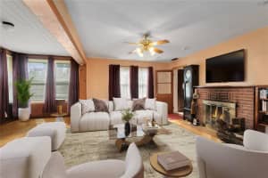 807 LAKE DRIVE, ALTAMONTE SPRINGS, FL 32701 Sold 02/22/23