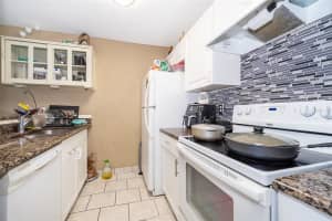 4712 WALDEN CIRCLE, ORLANDO, FL 32811 Sold 07/31/23