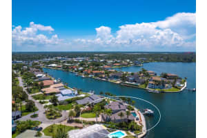 7697 COVE TERRACE, SARASOTA, FL 34231 Sold 04/30/24
