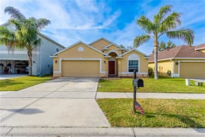 2422 HOLLY PINE CIRCLE, ORLANDO, FL 32820 Sold 03/10/23