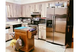 1329 HAMMOCK SHADE DRIVE, LAKELAND, FL 33809 Sold 03/16/23