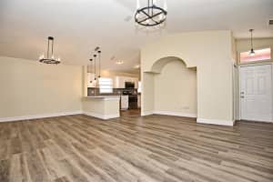 204 SPRINGVIEW DRIVE, SANFORD, FL 32773 Sold 04/10/23