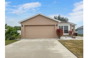 812 OVERLOOK GROVE DRIVE, WINTER HAVEN, FL 33884 Sold 04/14/23