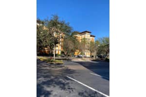 12527 FLORIDAYS RESORT DRIVE, ORLANDO, FL 32821 Sold 05/04/23