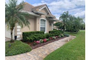 5216 SHORELINE CIRCLE, SANFORD, FL 32771 Sold 04/07/23