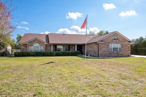 419 Soft Shadow Ln, DeBary, FL 32713, Sold 03/13/23