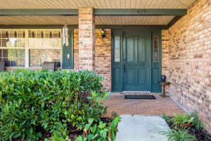 419 Soft Shadow Ln, DeBary, FL 32713, Sold 03/13/23