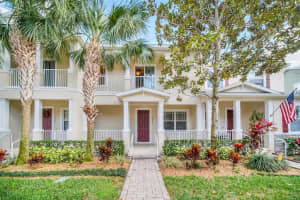 6733 HELMSLEY CIRCLE, WINDERMERE, FL 34786 Sold 04/27/23