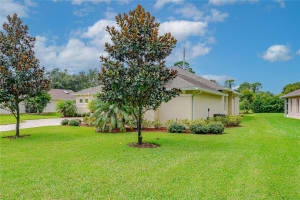 4 LAKEBLUFF DRIVE, ORMOND BEACH, FL 32174 Sold 03/31/23