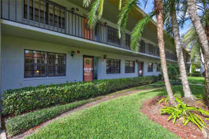 2070 Lakeview Dr, Clearwater, FL 33763, Sold 03/02/23