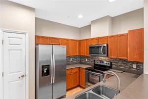 536 PINEBRANCH CIRCLE, WINTER SPRINGS, FL 32708 Sold 04/05/23
