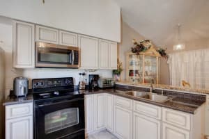 7458 RADIANT CIRCLE, ORLANDO, FL 32810 Sold 05/02/23