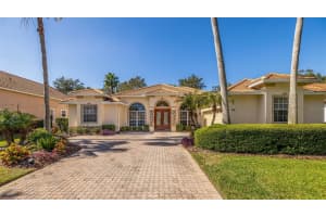 2743 Kissimmee Bay Cir