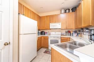 2531 OLD KENT CIRCLE, KISSIMMEE, FL 34758 Sold 04/17/23