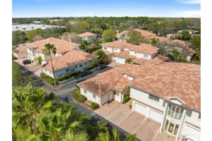 572 7th Square SW, Vero Beach, FL 32962, Sold 03/14/23