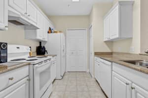 200 SOUTHERN PECAN CIRCLE, WINTER GARDEN, FL 34787 Sold 04/12/23