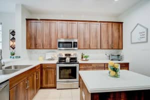 2434 RIDGEMOOR DRIVE, ORLANDO, FL 32828 Sold 04/07/23