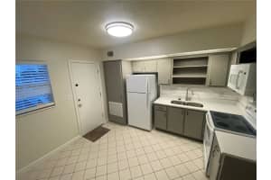 4328 EDGEWATER DRIVE, ORLANDO, FL 32804 Sold 04/11/23