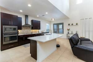 412 Red Rose Ln, Sanford, FL 32771, Sold 05/03/23