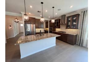 1068 LAKESIDE ESTATES DRIVE, APOPKA, FL 32703 Sold 04/14/23