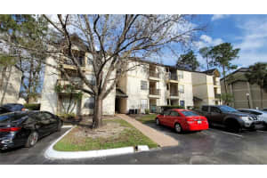 1940 LAKE ATRIUMS CIRCLE, ORLANDO, FL 32839 Sold 05/11/23
