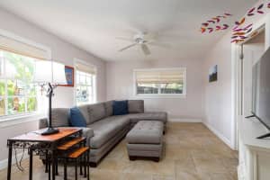 25 MINNEHAHA CIRCLE, MAITLAND, FL 32751 Sold 06/05/23