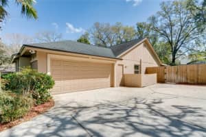 2026 HIDDEN PINE LANE, APOPKA, FL 32712 Sold 04/12/23