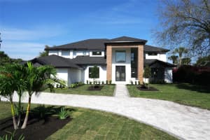 9111 Mid Pines Ct