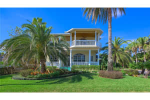 2118 Ocean Dr