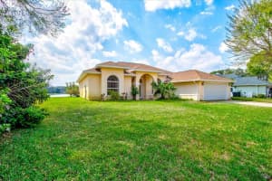8 BRYAN JAMES WAY, ORMOND BEACH, FL 32174 Sold 04/18/23