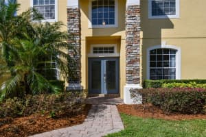 124 HEATHERBROOKE CIRCLE, OVIEDO, FL 32765 Sold 06/09/23