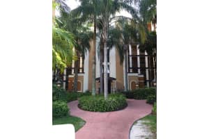 12539 FLORIDAYS RESORT DRIVE, ORLANDO, FL 32821 Sold 04/06/23