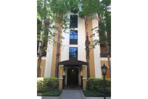 12539 FLORIDAYS RESORT DRIVE, ORLANDO, FL 32821 Sold 04/06/23