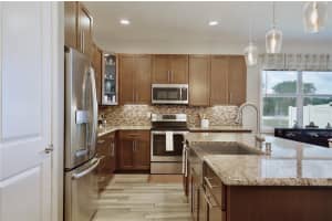 1031 CASTLEVECCHIO LOOP, ORLANDO, FL 32825 Sold 04/14/23