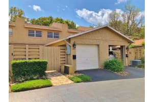 905 Park Lake Cir, Maitland, FL 32751, Sold 04/21/23