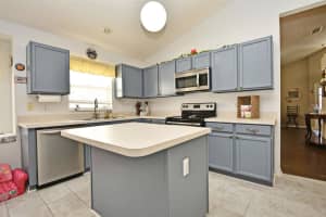 145 ROCHESTER LOOP, DAVENPORT, FL 33897 Sold 05/17/23