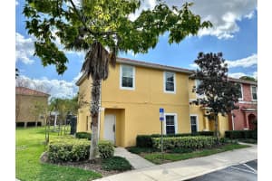 3072 Yellow Lantana Ln Kissimmee, FL 34747 Sold 07/12/23