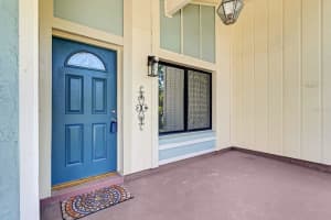 10043 GARRISON LANE, ORLANDO, FL 32821 Sold 05/22/23