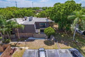 1018 VISTA OAKS CIRCLE, PALM BAY, FL 32905 Sold 05/15/23