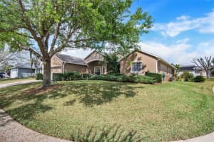 533 LAKE SUMNER DRIVE, GROVELAND, FL 34736 Sold 04/27/23