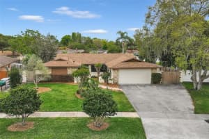 8220 Sugarbush Ct, Orlando, FL 32819, Sold 04/14/23