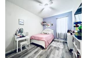 937 Hilltop Park Ct, Apopka, FL 32703, Sold 05/23/23