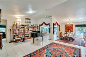 7422 PINEMOUNT DRIVE, ORLANDO, FL 32819 Sold 05/12/23