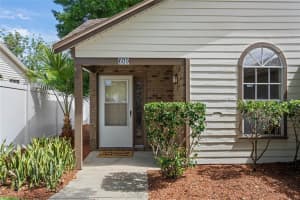 609 Somershire Orlando, FL 32835 Sold 05/09/23
