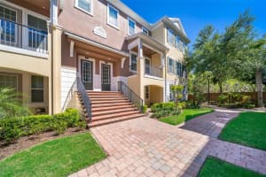 584 Scotia Pl, Orlando, FL 32806, Sold 04/21/23