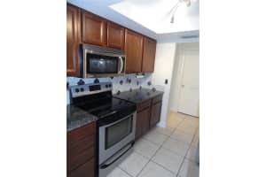 204 Lewfield Cir, Winter Park, FL 32792, Sold 04/27/23