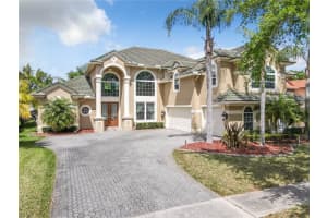 14576 DOVER FOREST DRIVE, ORLANDO, FL 32828 Sold 07/10/23